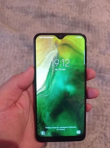 самсунг 03: Samsung Galaxy A40, Б/у, 64 ГБ, цвет - Черный, 2 SIM — 3