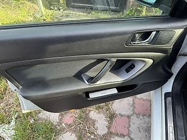 daewoo spark: Subaru Legacy: 2004 г., 2 л, Автомат, Газ, Универсал — 7