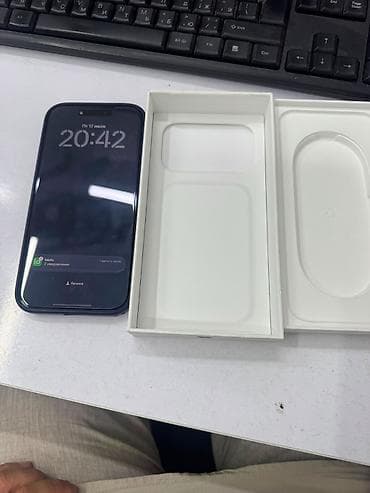 мегаком сим: IPhone 17 Pro Max, Б/у, 99 % — 6