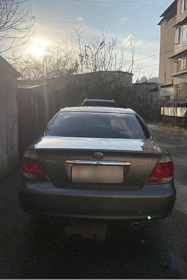 bmb 5: Toyota Camry: 2004 г., 2.4 л, Механика, Бензин, Седан — 6