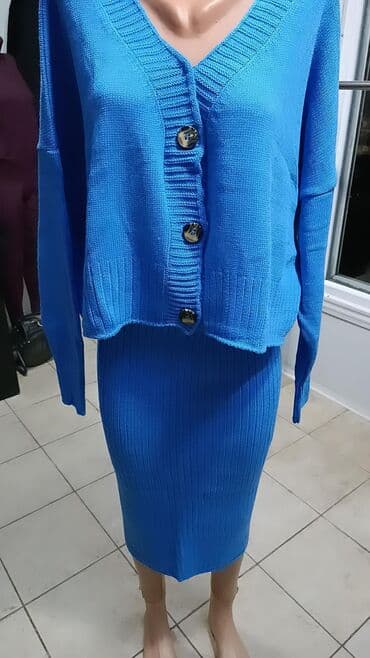 брендовые мужские спортивные костюмы из турции: Двойка
Турция
размер 42-44 — 1