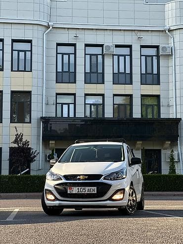 Chevrolet Spark: 2018 г., 1 л, Вариатор, Бензин, Хэтчбэк — 1