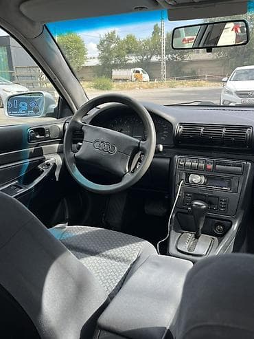 Audi: Audi A4: 1996 г., 1.8 л, Автомат, Бензин, Седан — 5