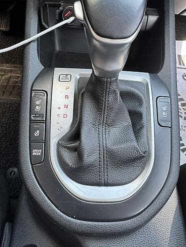 бакту долонотуу: Kia K3: 2018 г., 1.6 л, Вариатор, Бензин, Седан — 7