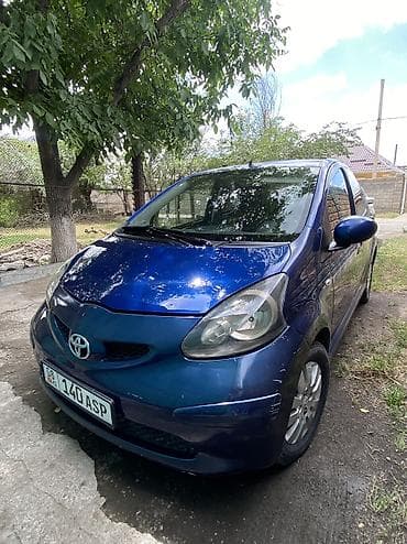авто рага: Toyota Aygo: 2009 г., Кол менен иштөөчү, Бензин, Хетчбек — 1