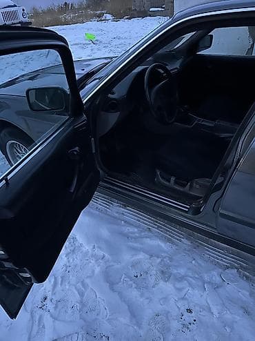 гов 2: BMW 5 series: 1989 г., 2.5 л, Механика, Бензин, Седан — 4