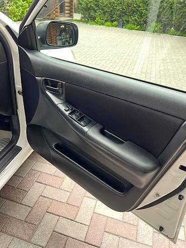 Toyota Corolla: 2002 г., Универсал — 9