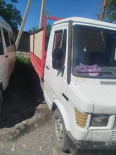 corolla 2016: Грузовик, Mercedes-Benz, Стандарт, 3 т, Б/у — 3