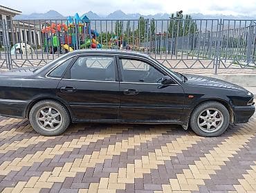 Продажа авто: Mitsubishi Galant: 1990 г., 3 л, Механика, Бензин, Седан — 4