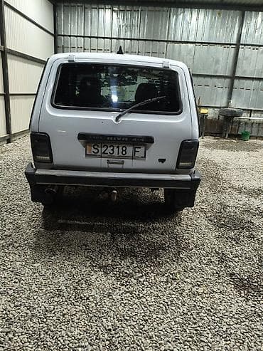 глушитель нива: ВАЗ (ЛАДА) 4x4 Нива: 2004 г., Механика, Внедорожник — 9