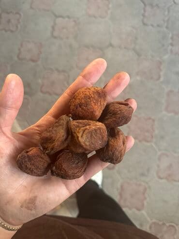 сухой фрукту: Сушенный с огорода без добавления консервантов 5 литровых бутылках ( — 1