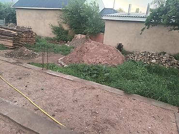Үйлөр: Жилой дом с участком - Одноэтажный дом с двускатной крышей, фасад — 6