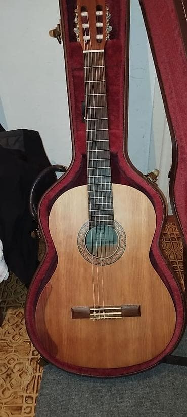 yamaha c 40: Классическая гитара Yamaha C40M + жесткий кофр Yamaha. - Модель — 1