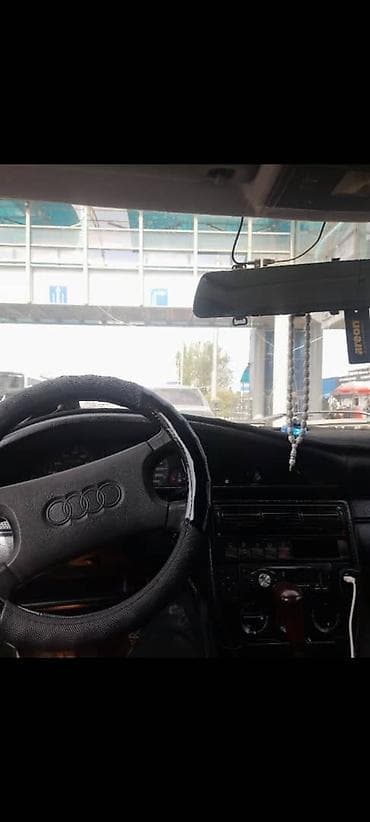 Audi 100: 1992 г., 2 л, Механика, Бензин, Седан