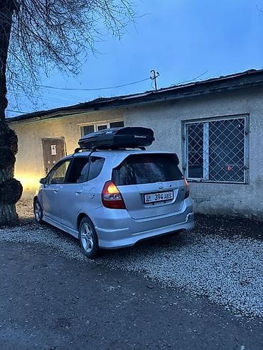 gac aion y: Honda Fit: 2001 г., 1.3 л, Вариатор, Бензин, Хэтчбэк — 3