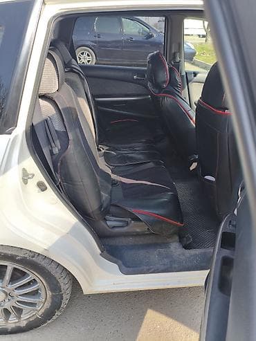 митсубиси спес стар: Honda Stream: 2002 г., 1.7 л, Автомат, Бензин, Универсал — 5