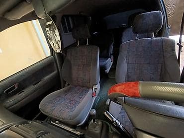 бир: Toyota Picnic: 1997 г., 2 л, Кол менен иштөөчү, Бензин, Вэн/Минивэн — 9