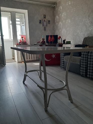 купить бу теннисный стол в бишкеке: Кухонный стол, Прямоугольный, Нераскладной — 5