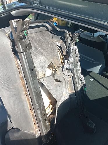 откидные сидение: Заднее сиденье, Ткань, текстиль, Mercedes-Benz — 6