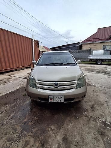 Toyota Ist: 2003 г., 1.3 л, Автомат, Бензин, Хэтчбэк