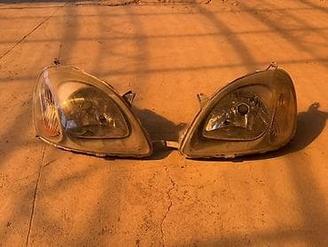 Унаа: Алдыңкы фаралар комплектиси Toyota 2001 г., Колдонулган — 2