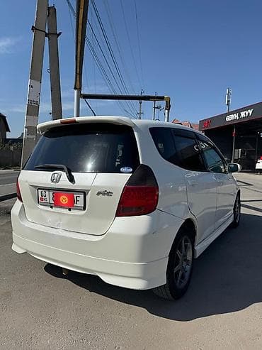 прямоток на фит: Honda Fit: 2006 г., 1.3 л, Автомат, Бензин, Хэтчбэк — 2