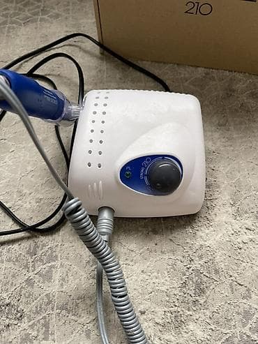 Аппарат для маникюра/педикюра + UV/LED-лампа для ногтей Комплект: - — 4