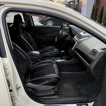 трактор обмен: Chevrolet Cobalt: 2014 г., 1.5 л, Автомат, Газ, Седан — 7