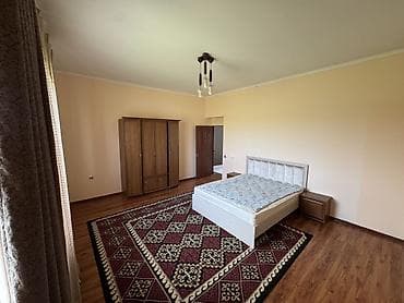 кара балта гоцтиниса: 3 этажный Танхаус вместе с цокольным этажом общая полезная площадь — 5