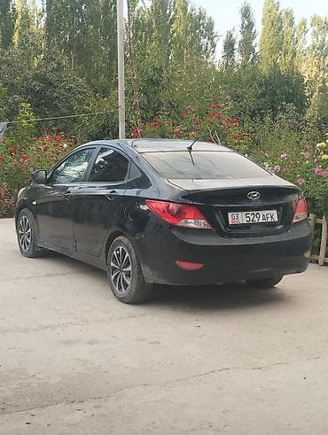 солярис: Hyundai Solaris: 2012 г., 1.6 л, Автомат, Бензин — 3