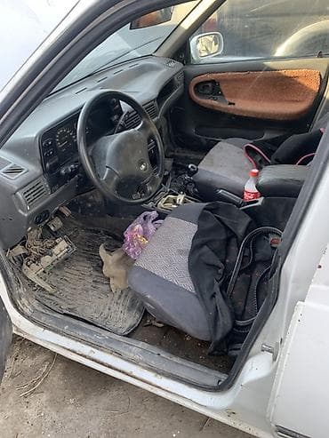 rex sprinter: Daewoo Nexia: 1998 г., Бензин, Седан — 1