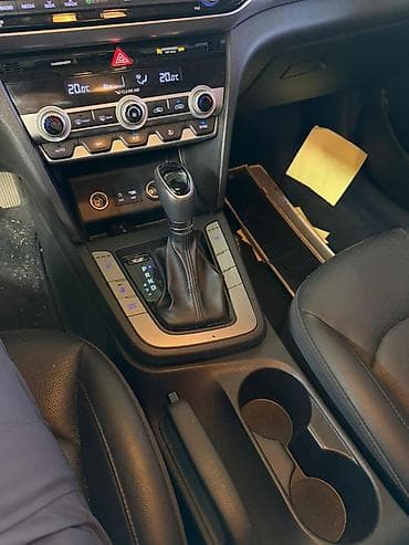 келет: Hyundai Elantra: 2020 г., 1.6 л, Автомат, Бензин, Седан — 4