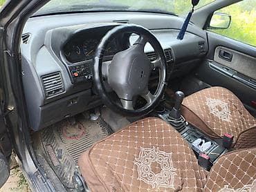 Транспорт: Mitsubishi Space Wagon: 1997 г., 2 л, Механика, Бензин, Минивэн — 8