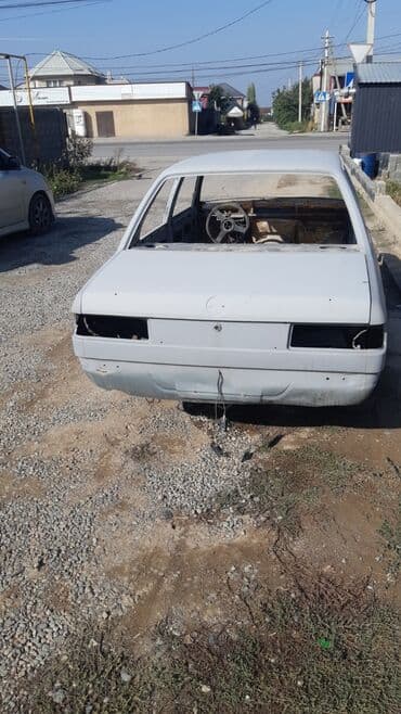 BMW 3 series GT: 1981 г., 2.5 л, Бензин