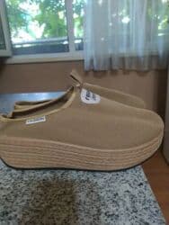 Атайын кийим: Отличные сабо, цвет капучино, совершенно новые, размер не — 22