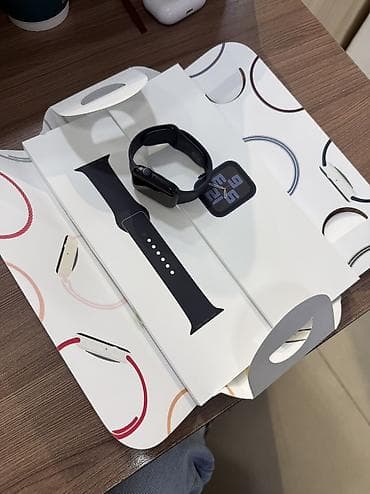 Watch SE 2 (40 мм), аккумулятор 100%. 💯 Использовались 2 месяца, без