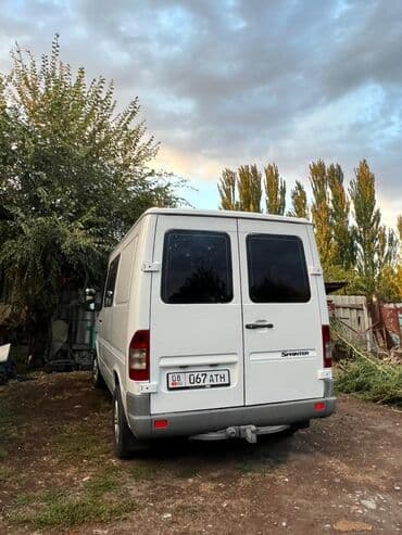 2 9 спринтер: Легкий грузовик, Mercedes-Benz — 2