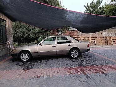 накитка на панел: Mercedes-Benz W124: 1990 г., 3 л, Автомат, Газ, Седан — 3