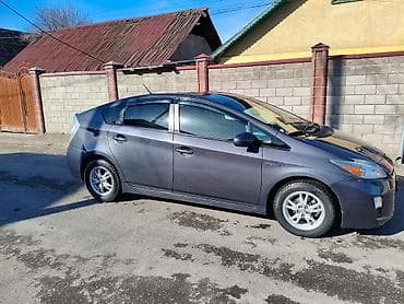 byd e7: Toyota Prius: 2011 г., 1.8 л, Вариатор, Гибрид, Хэтчбэк — 4