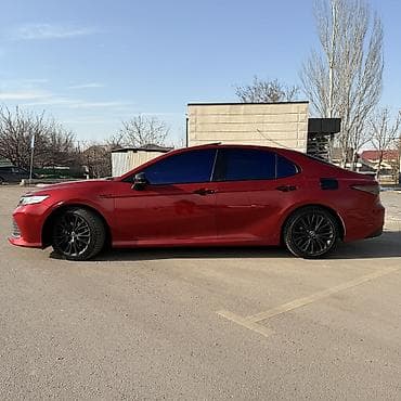 lexus 5 7: Toyota Camry: 2018 г., 2.5 л, Автомат, Гибрид, Седан — 3