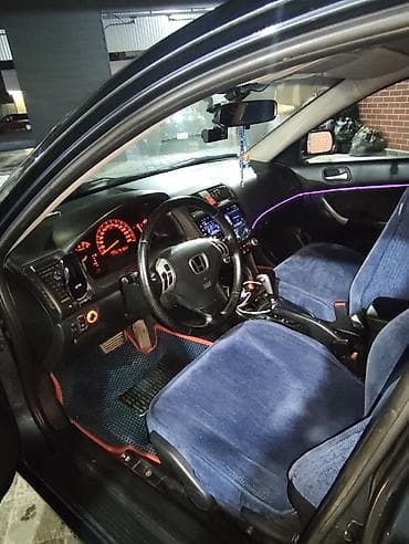 Honda Accord: 2004 г., 2 л, Автомат, Газ, Седан — 5