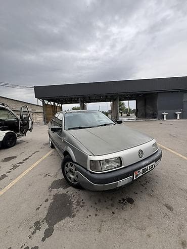 велобагажник: Volkswagen Passat: 1988 г., 1.8 л, Седан — 6