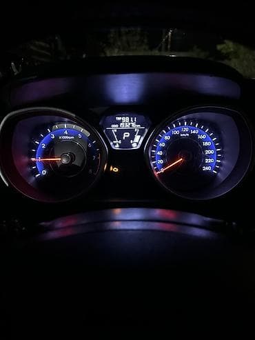 avante 4: Hyundai Avante: 2011 г., 1.6 л, Автомат, Бензин, Седан — 7