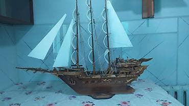 Деревянная модель парусного корабля ручной работы. - Материал: дерево