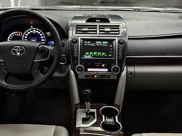 Транспорт: Toyota Camry: 2012 г., 2.5 л, Автомат, Бензин, Седан — 6