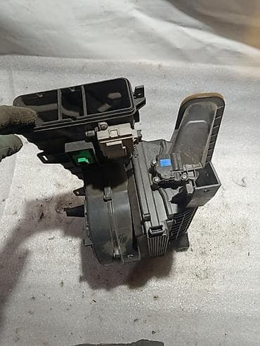 апарат для промывки печки: Корпус печки/узел отопителя в сборе для автомобиля. Состав: - — 4