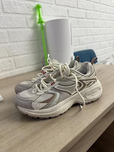 кеды 37: Кроссовки, 37.5, Adidas, Б/у, цвет - Белый, Самовывоз — 7
