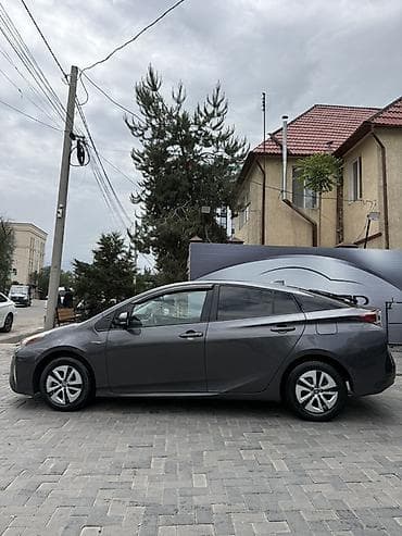 toyota rav4 2004: Toyota Prius: 2018 г., 1.8 л, Вариатор, Гибрид, Хэтчбэк — 4