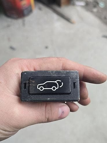 Автохимия: SsangYong Rexton / Санйонг Рекстон — кнопка открывания багажника — 1