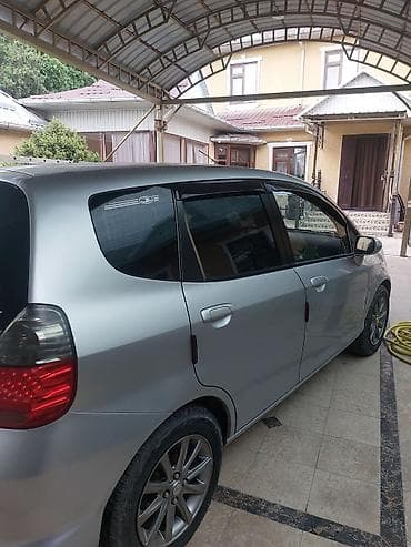 ягуар авто: Honda Fit: 2008 г., 1.4 л, Механика, Бензин, Хэтчбэк — 3